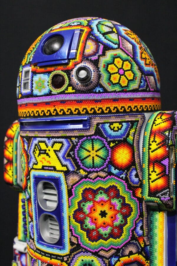 CHROMA aka Rick Wolfryd "R2D2: Eye on you" de la Serie ALTERACIONES Huicholes 2024